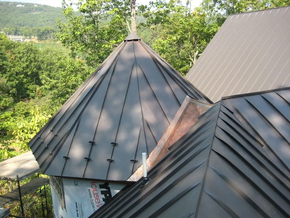 Professional Roof Tarp Installation by Craftsman Roofing in Santa Monica